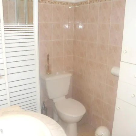 Maison D'une Avec Jardin Clos Et Wifi A *